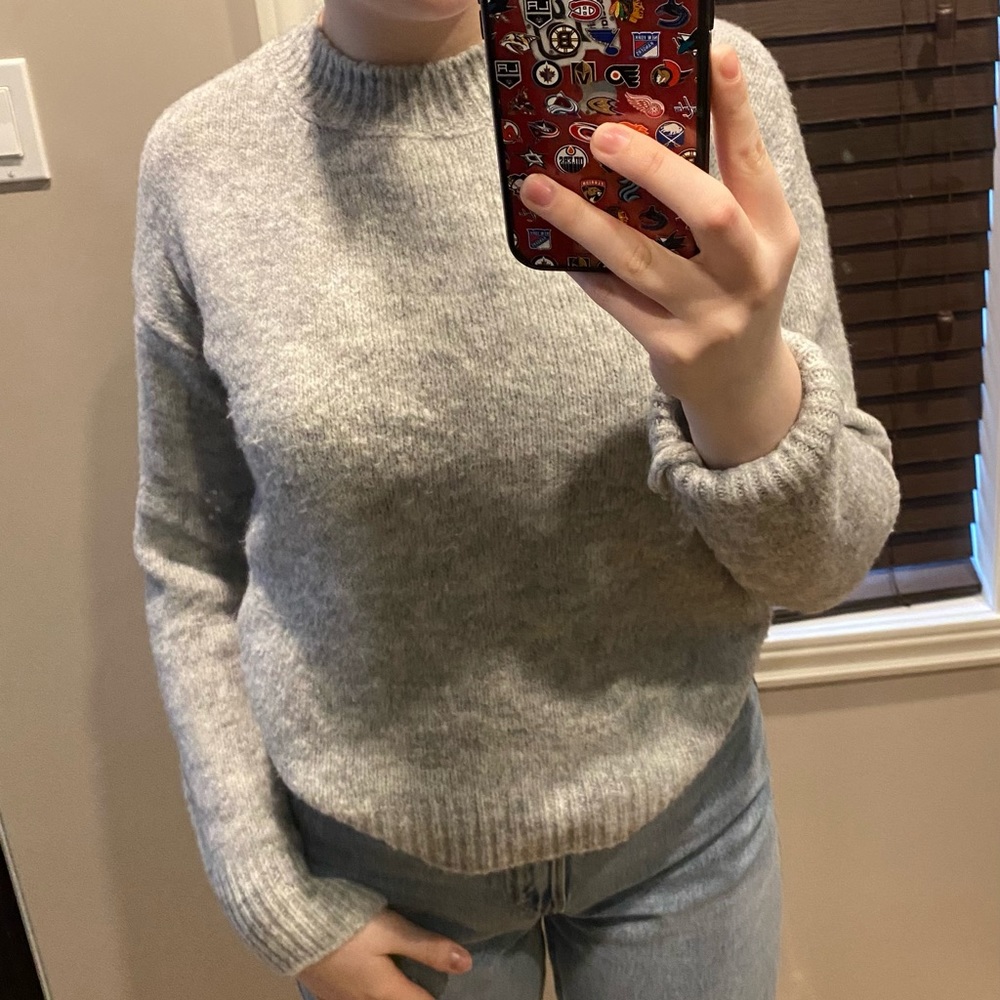 Grey sweater